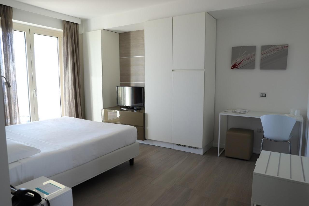 Hotel Smeraldo & San Benedetto del Tronto
