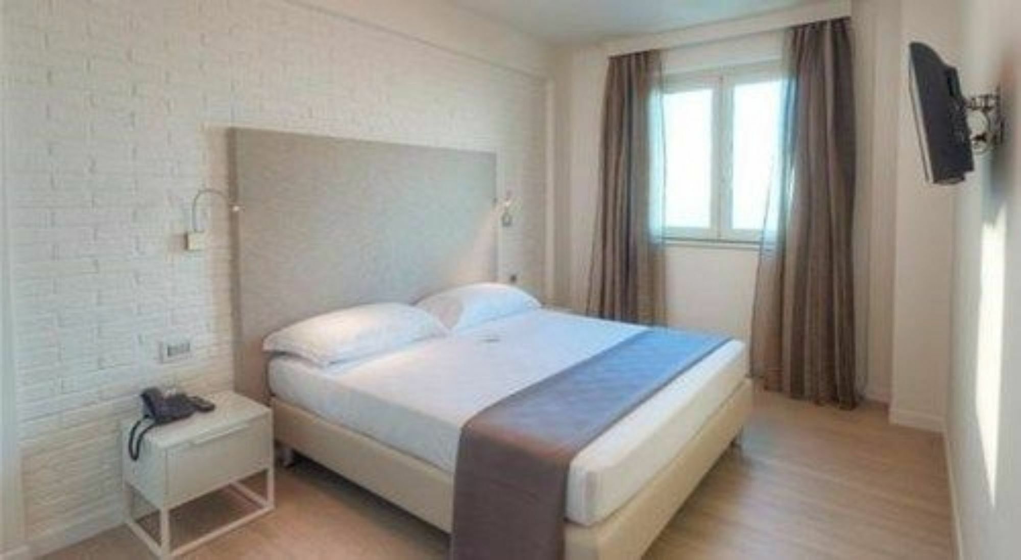 Hotel Smeraldo & San Benedetto del Tronto